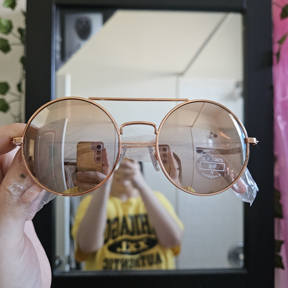 🟣BOGO Stylish Gold Round Sunglasses